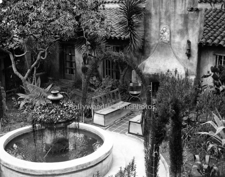 Villa Primavera Apartments 2 1928 1308 Harper Ave..jpg